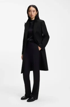 Single-breasted formal coat in wool