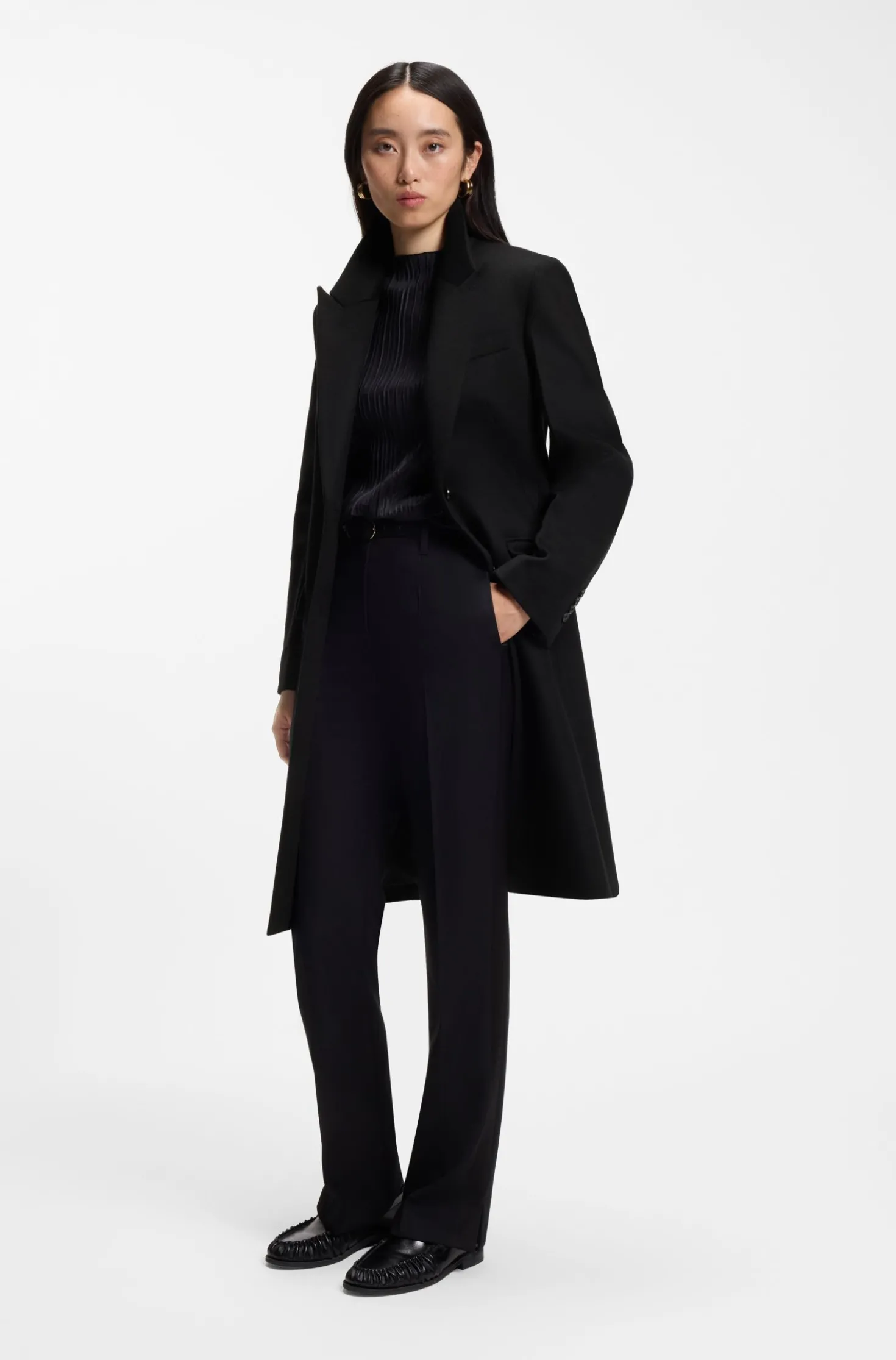 Single-breasted formal coat in wool