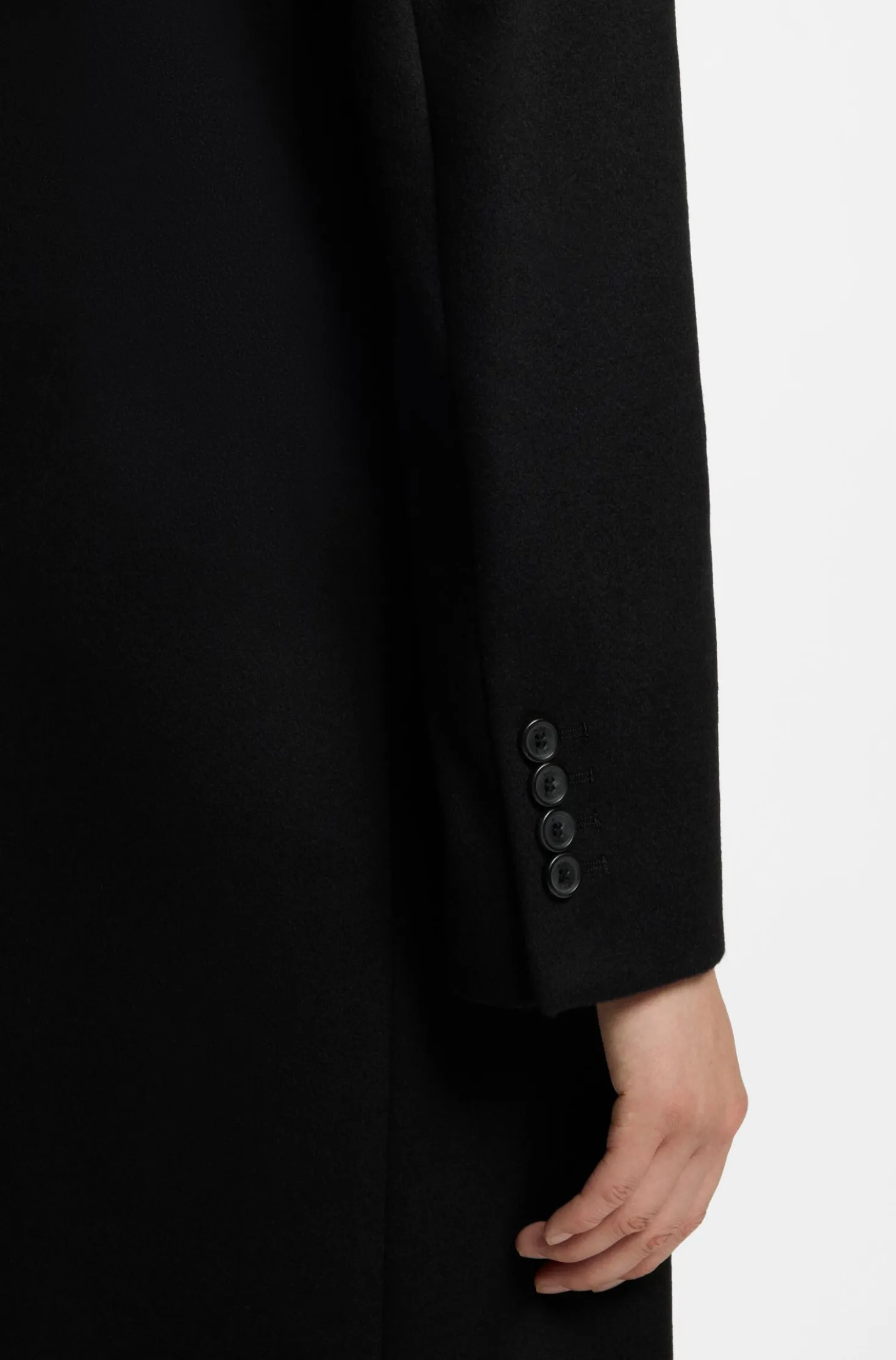 Single-breasted formal coat in wool