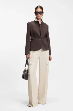 Slim-fit blazer with angled darts