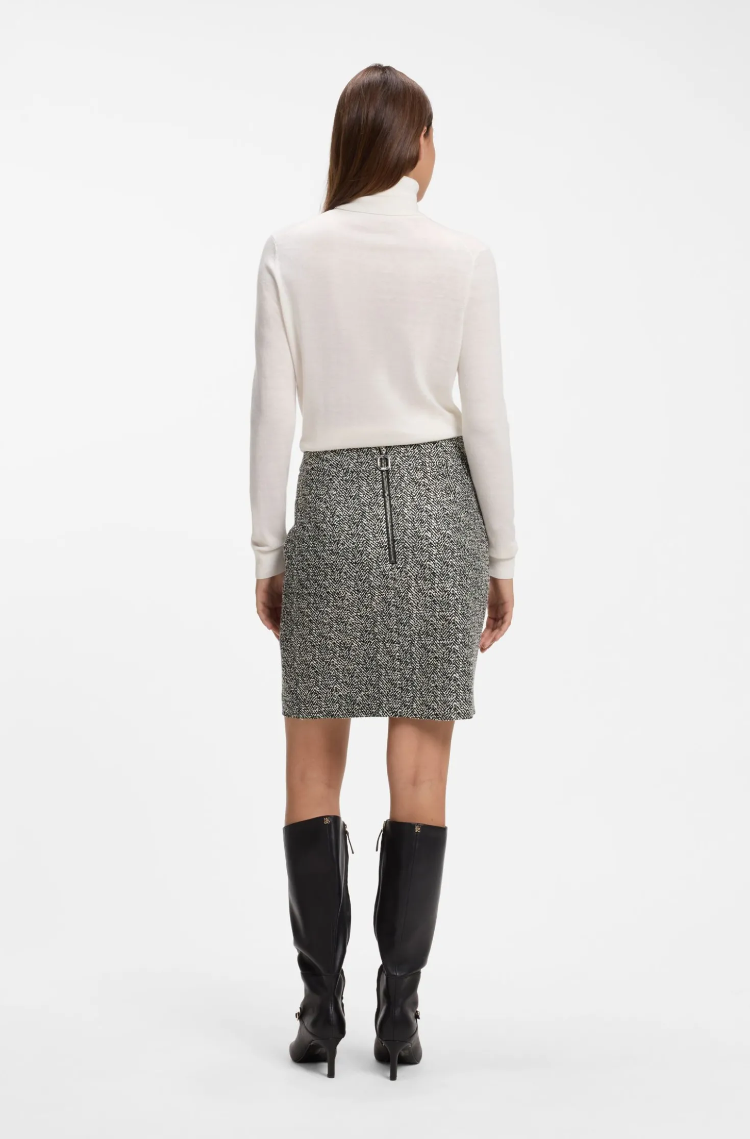 Slim-fit pencil skirt with herringbone pattern