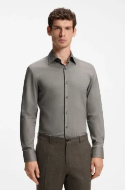 Slim-fit shirt in a thermoregulating structured cotton blend