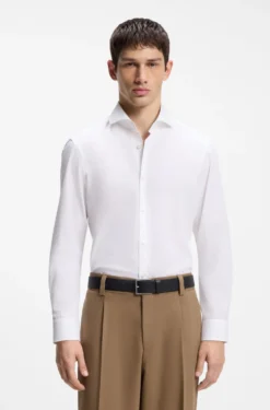 Slim-fit shirt in cotton with spread collar