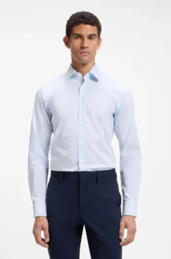 Slim-fit shirt in high-performance striped poplin