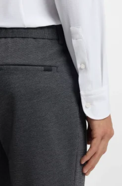 Slim-fit shirt in performance-stretch structured jersey