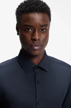 Slim-fit shirt in stretch twill