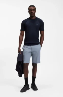 Slim-fit shorts in water-repellent stretch fabric
