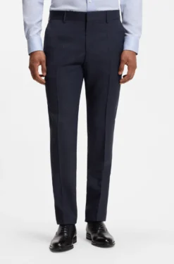 Slim-fit suit in micro-patterned virgin wool