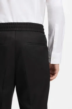 Slim-fit trousers in twill fabric with drawstring waist