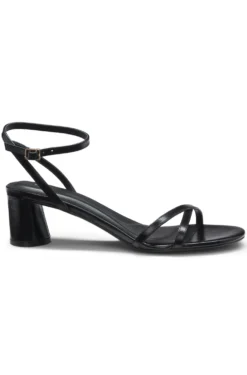 Strappy sandals in leather with block heel