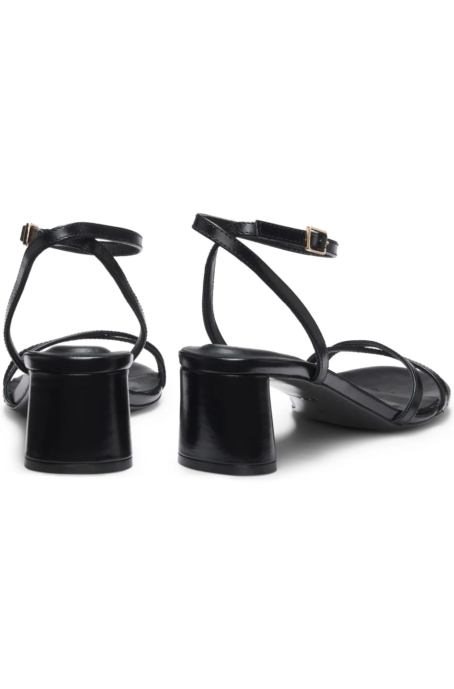 Strappy sandals in leather with block heel