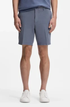 Stretch-cotton shorts in a modern fit