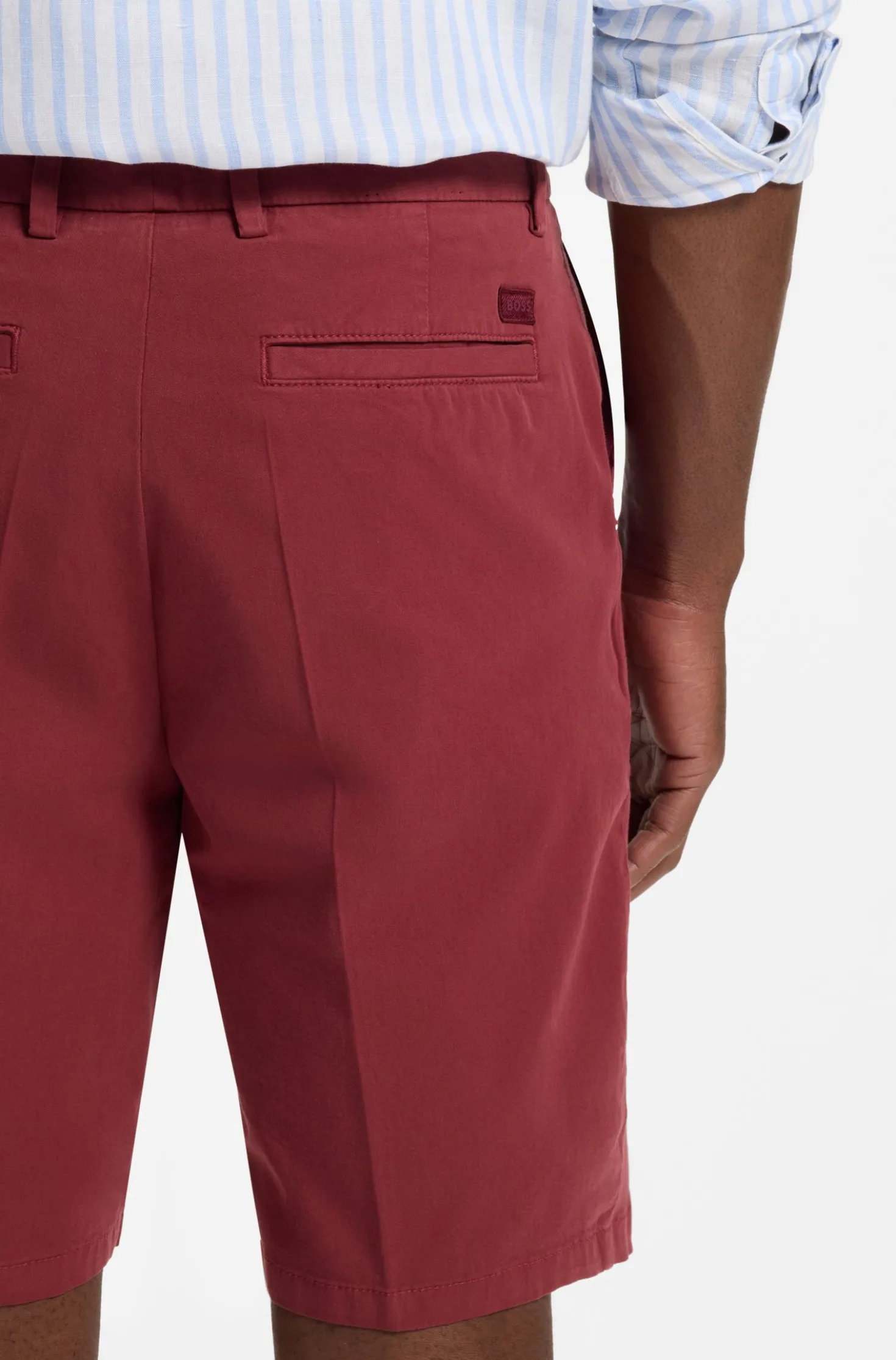 Stretch-cotton shorts in a modern fit