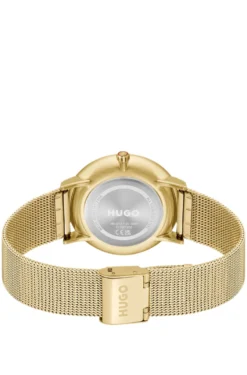 #Style 3H blue-dial watch with mesh bracelet