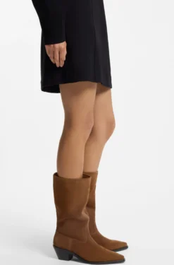 Suede boots with Cuban heel