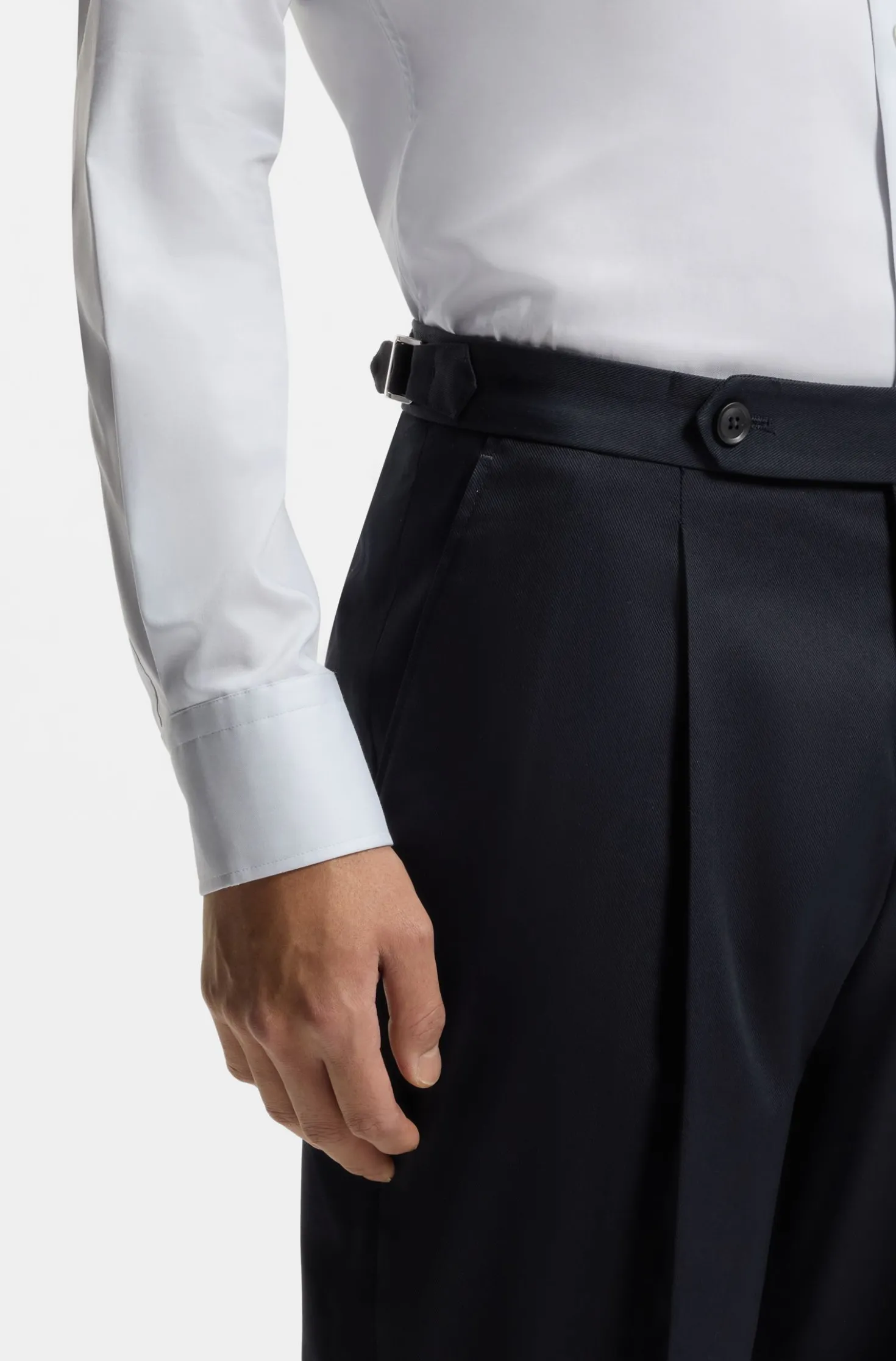 Tapered-fit trousers in stretch cotton