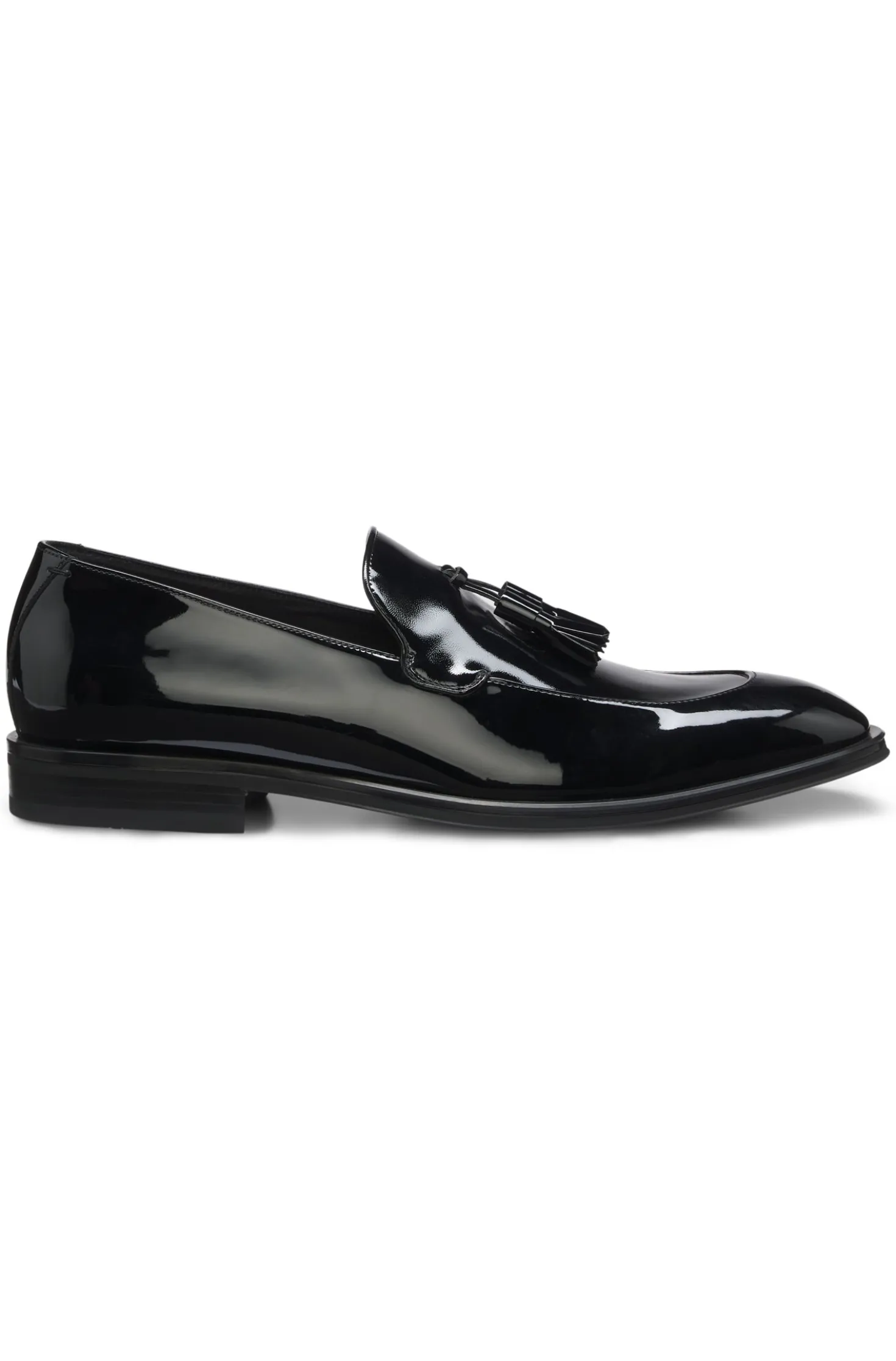 Tassel loafers in patent faux leather