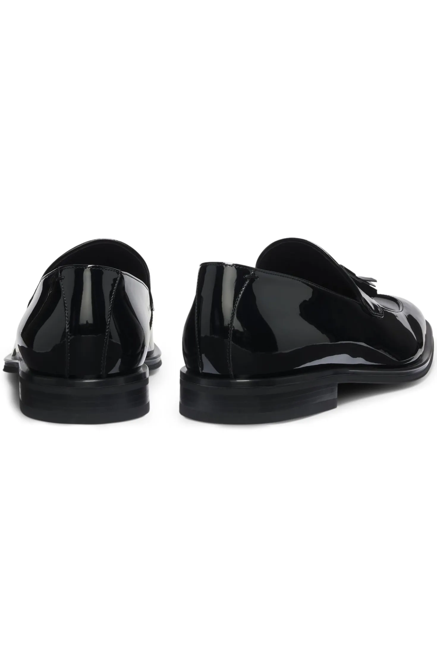 Tassel loafers in patent faux leather