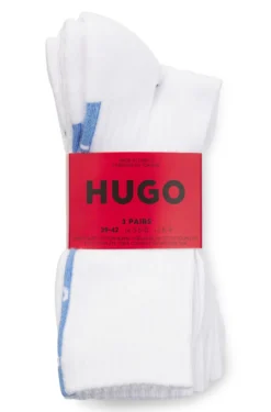 Three-pack casual socks with plush sole