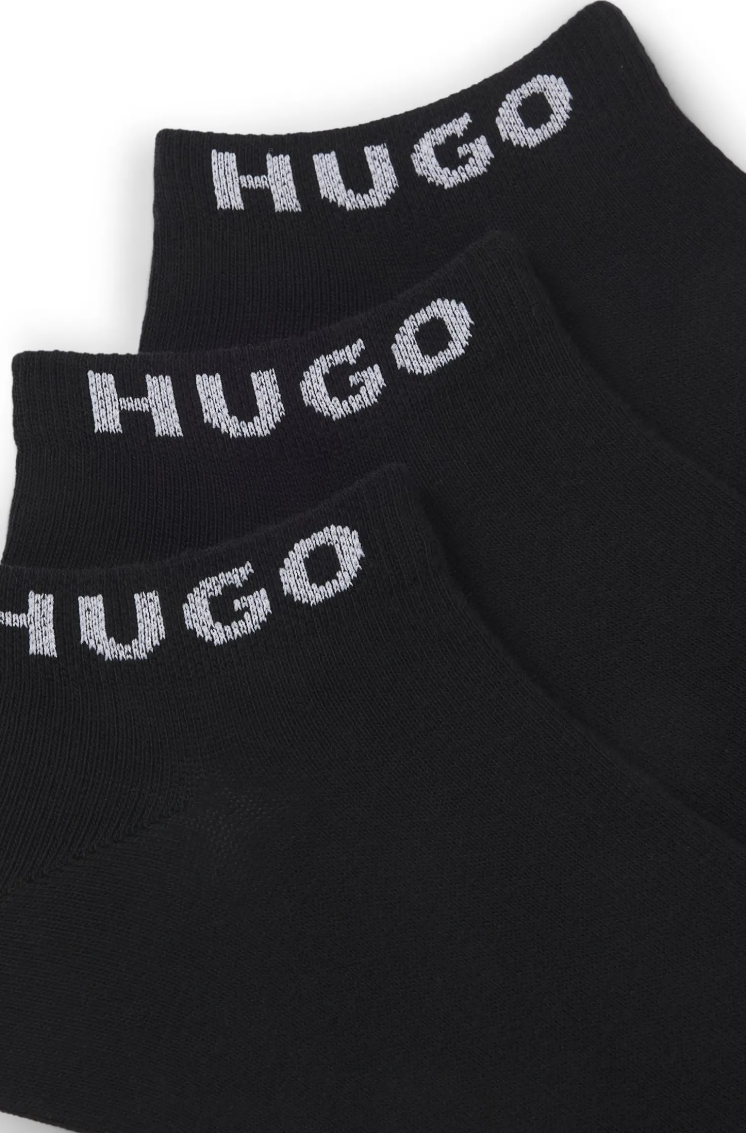 Three-pack of ankle socks with logo cuffs