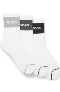 Three-pack of cotton-blend socks in a short length