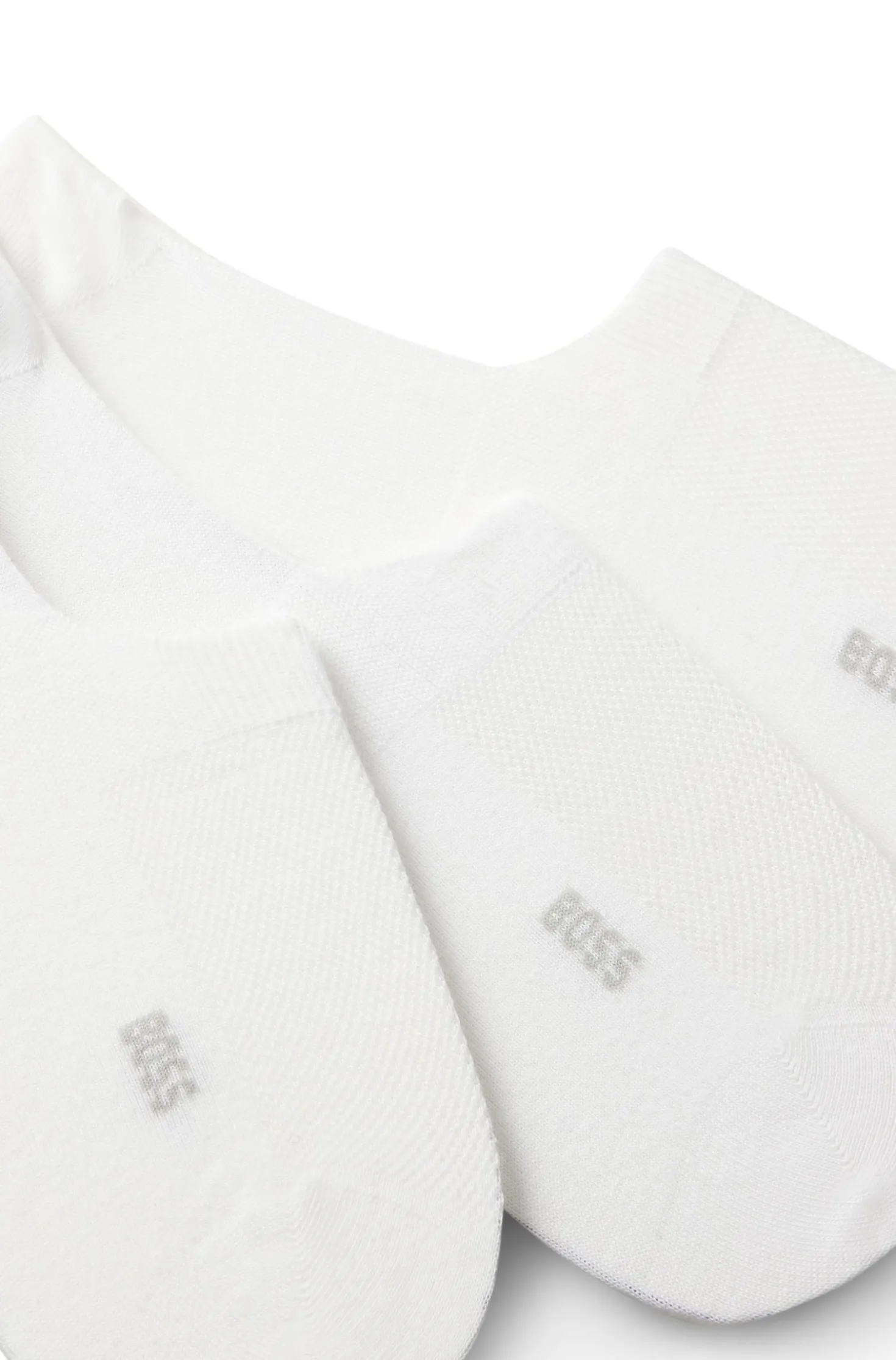 Three-pack of invisible socks in a cotton blend