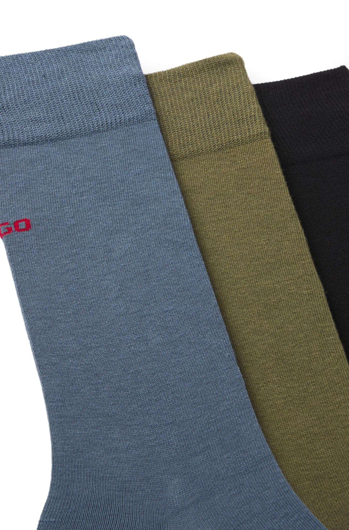 Three-pack of regular-length socks with logos