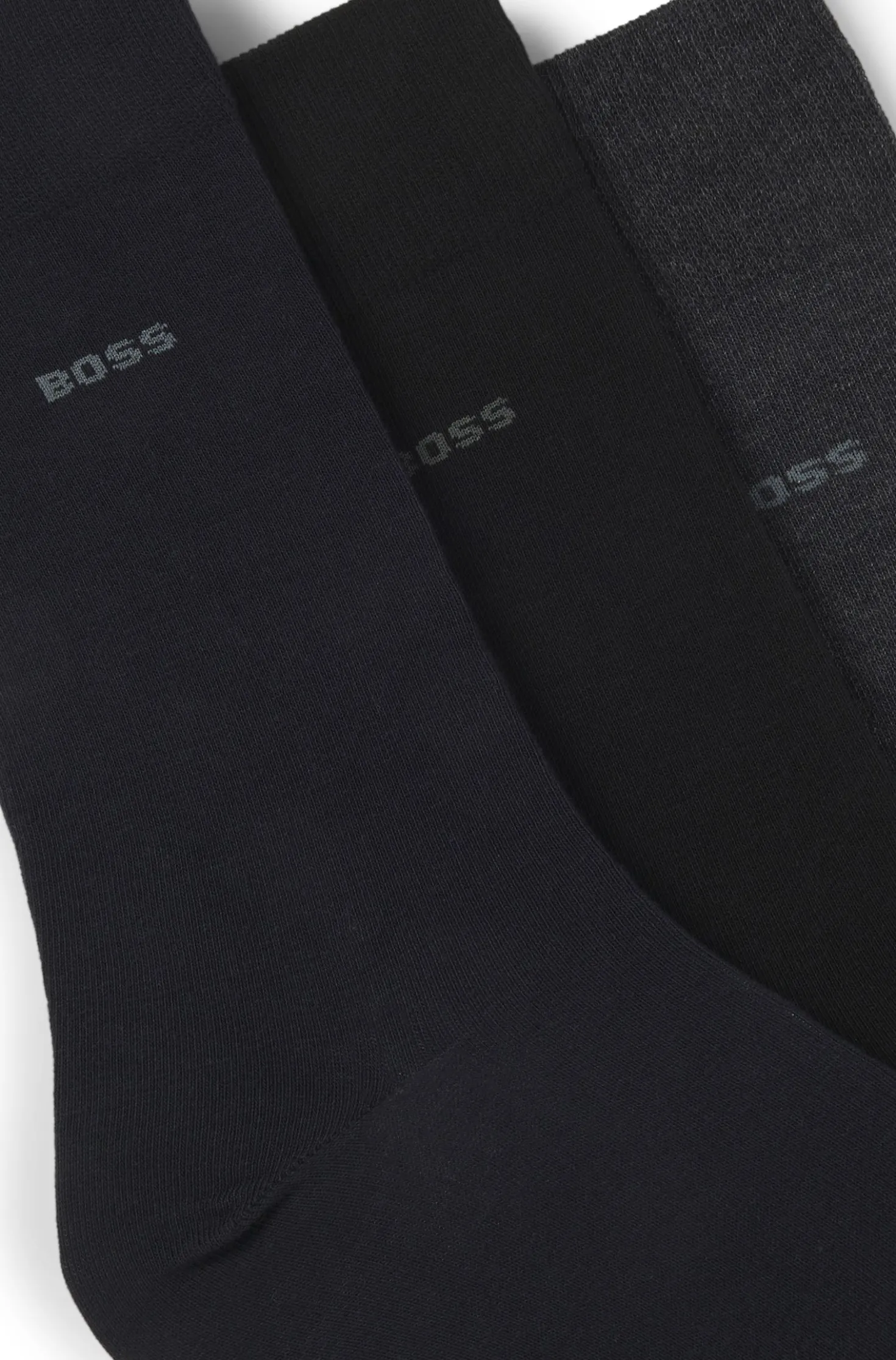 Three-pack of regular-length socks in stretch fabric