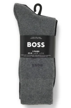 Three-pack of regular-length socks in stretch fabric
