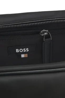 Toiletry case in structured twill with logo