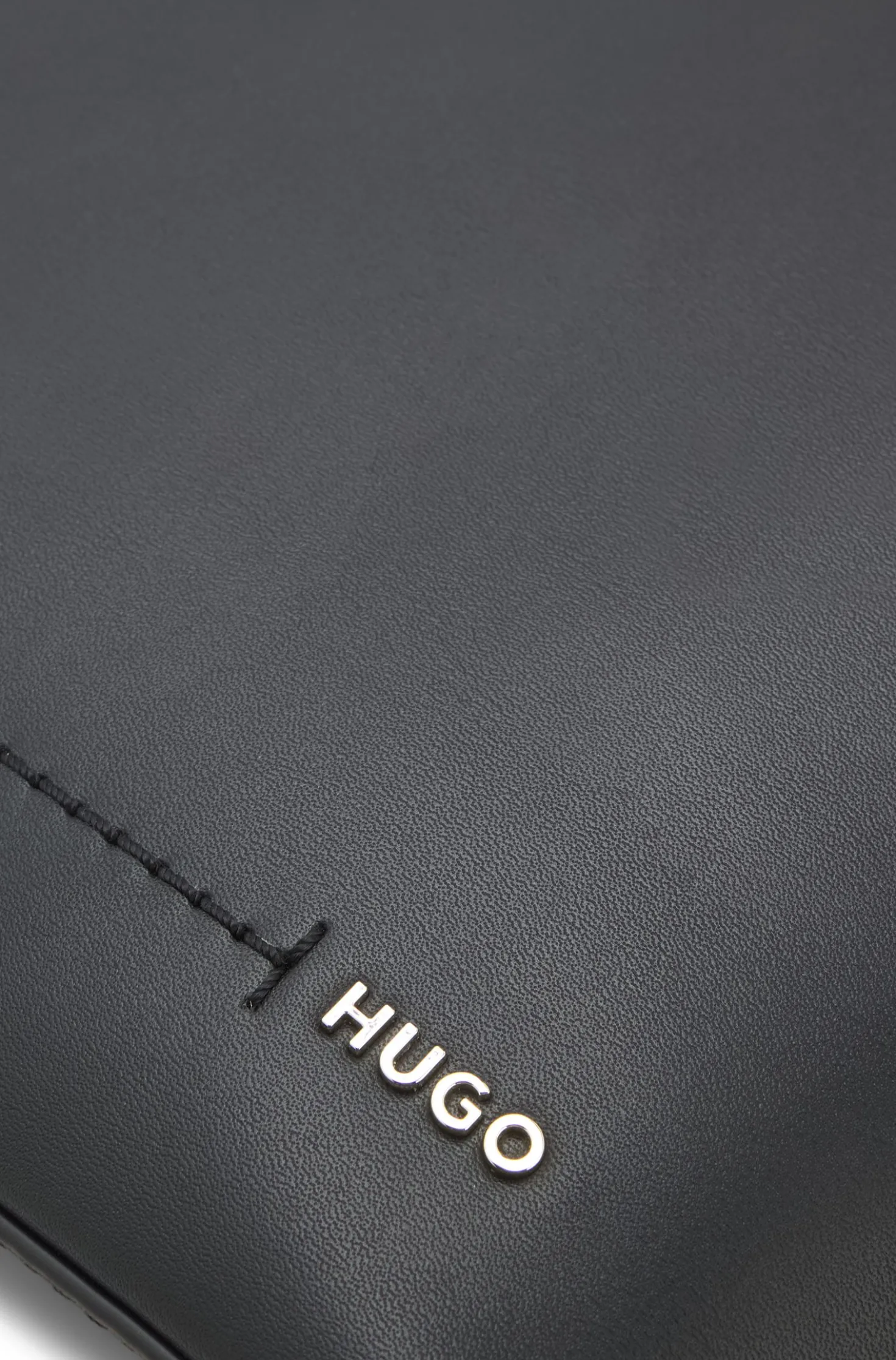 Tote bag with logo lettering