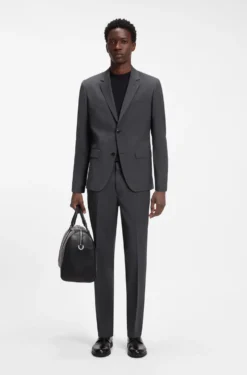 Two-piece slim-fit suit in a wool blend