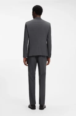 Two-piece slim-fit suit in a wool blend