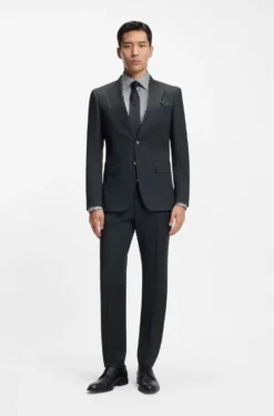 Two-piece slim-fit suit in a wool blend