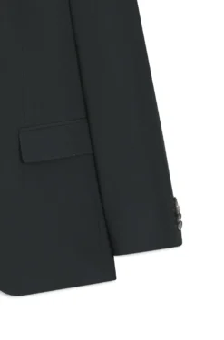 Two-piece slim-fit suit in a wool blend