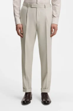 Two-piece slim-fit suit in patterned virgin wool