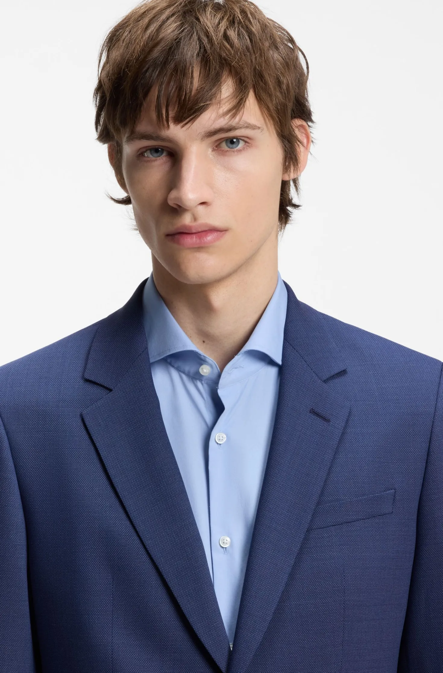Two-piece slim-fit suit in performance-stretch twill