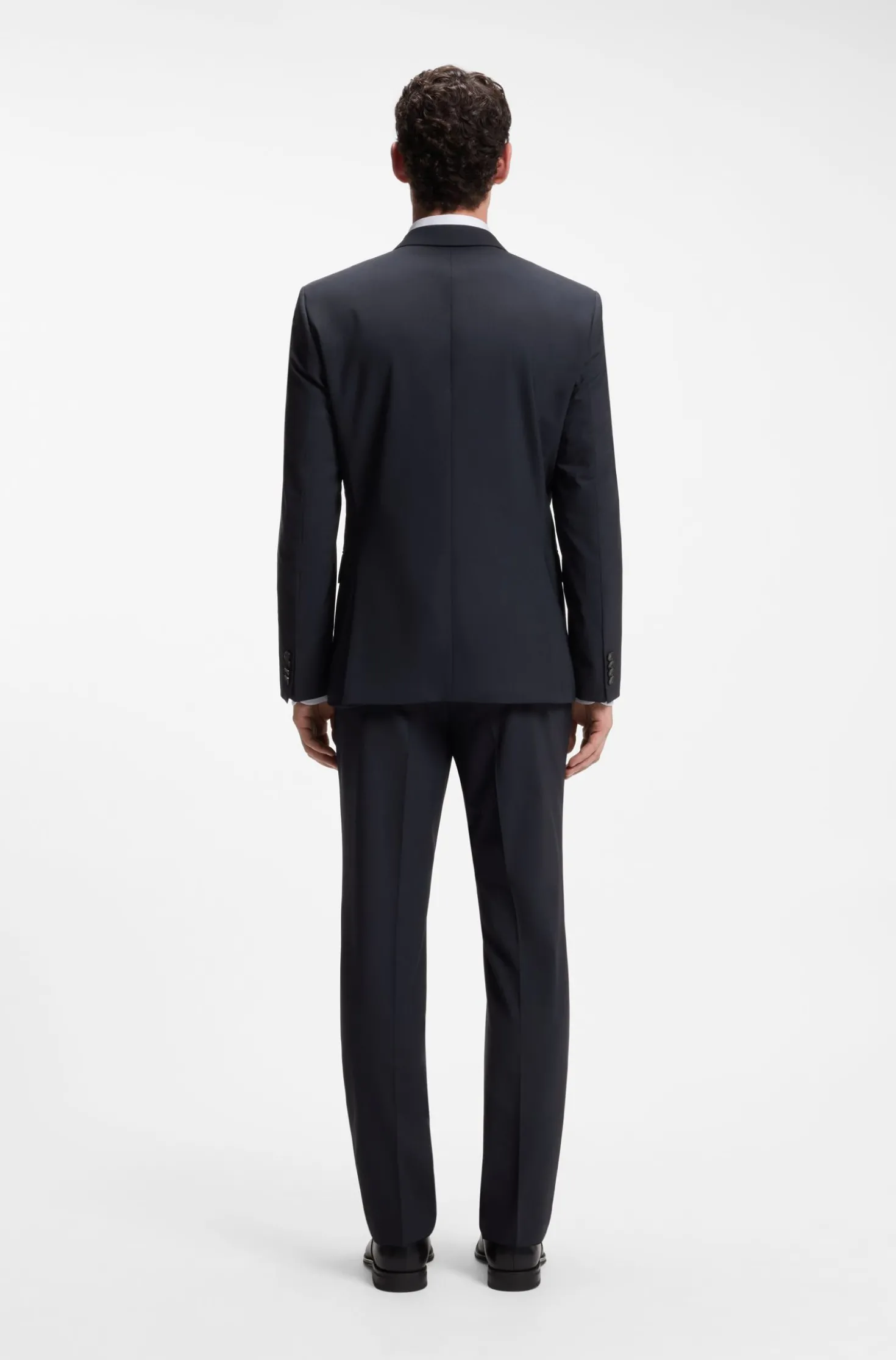 Two-piece slim-fit suit in stretch wool