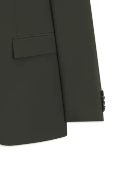 Two-piece slim-fit suit in stretch virgin wool