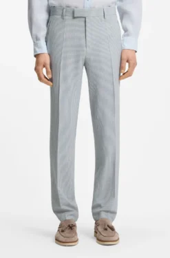 Two-piece slim-fit suit in stretch seersucker fabric