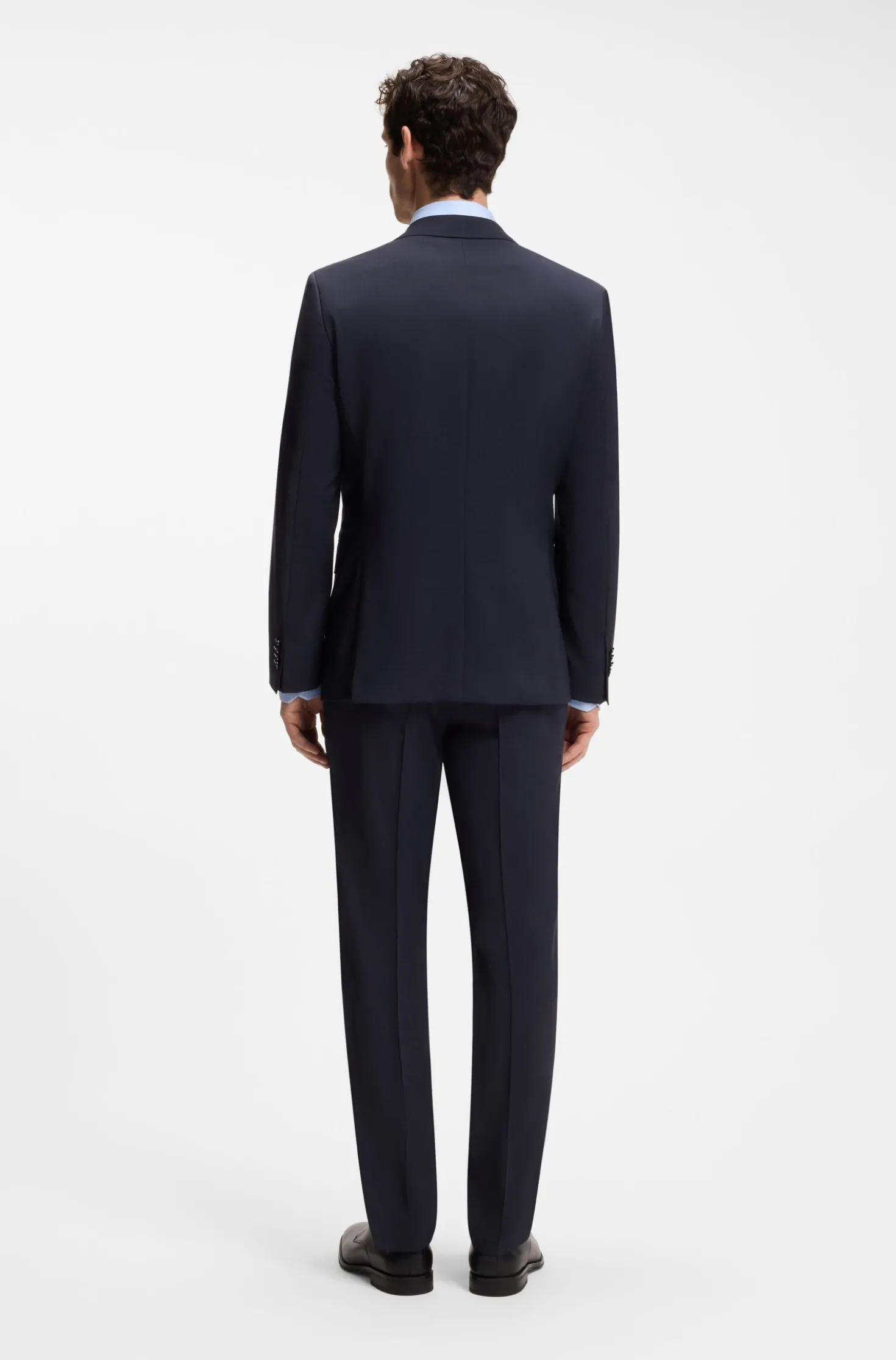 Two-piece slim-fit suit in virgin wool