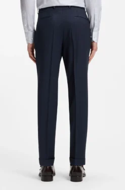 Two-piece slim-fit suit in wool and silk