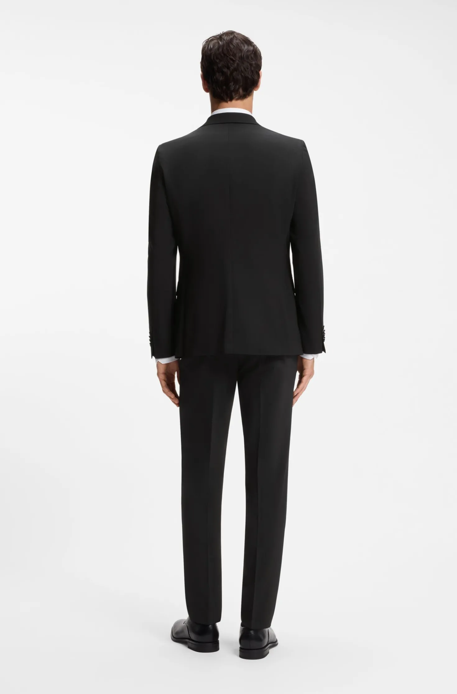 Two-piece suit in a melange stretch-wool blend