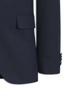 Two-piece suit in crease-resistant micro-pattern fabric