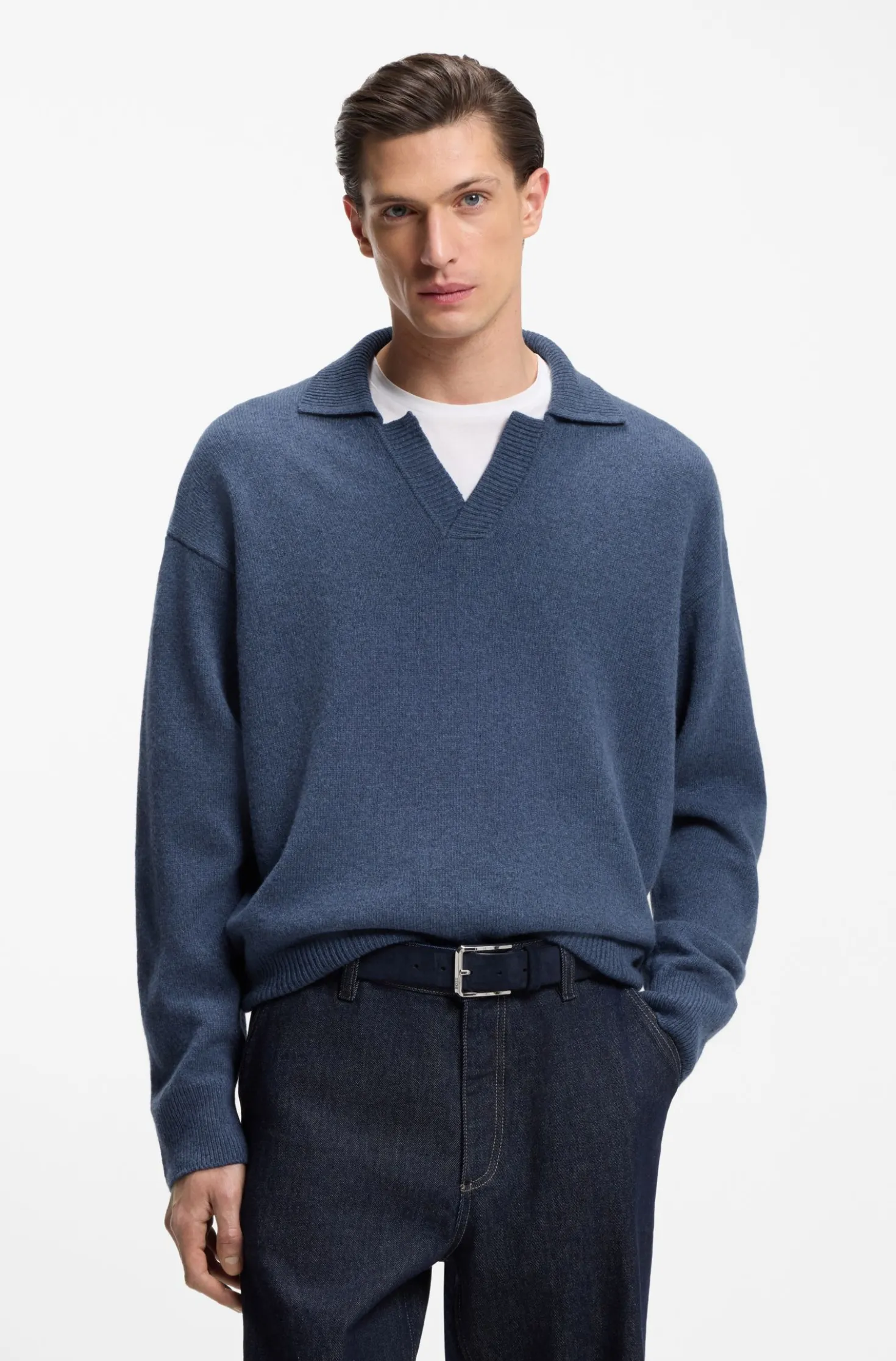 Virgin-wool sweater with Johnny collar