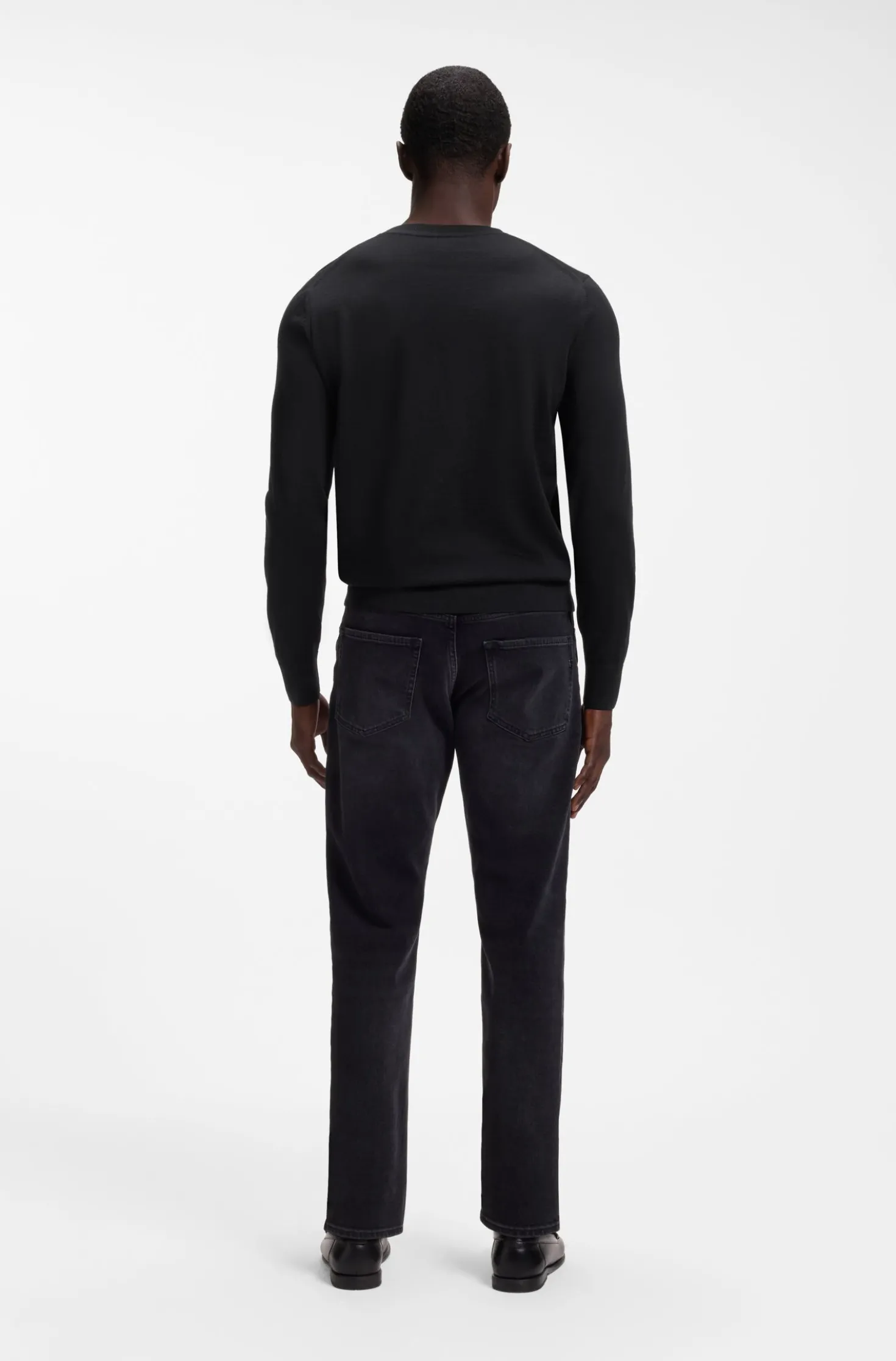 V-neck sweater in extra-fine merino wool