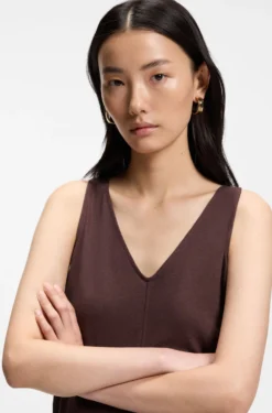 V-neck top in cotton and linen