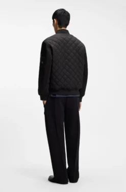 Water-repellent jacket in mixed materials
