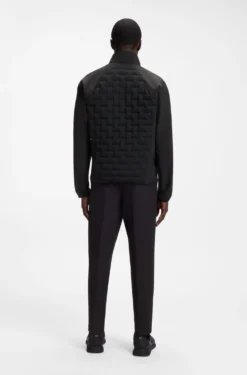 Water-repellent jacket with certified down filling