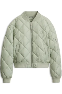 Water-repellent jacket with diamond quilting